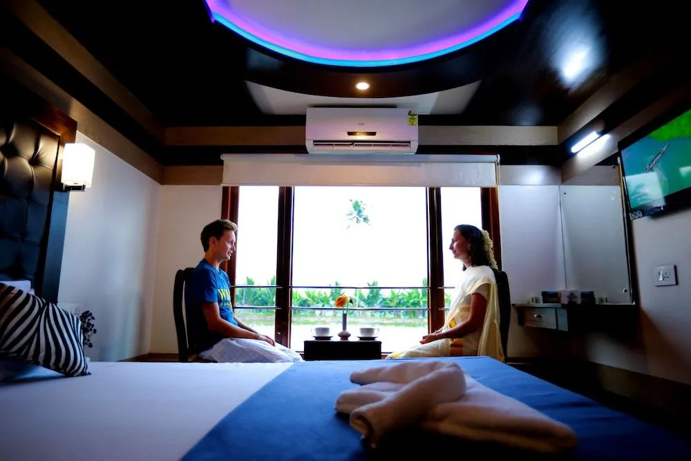 Kerala Nature Houseboat by Coco floatel