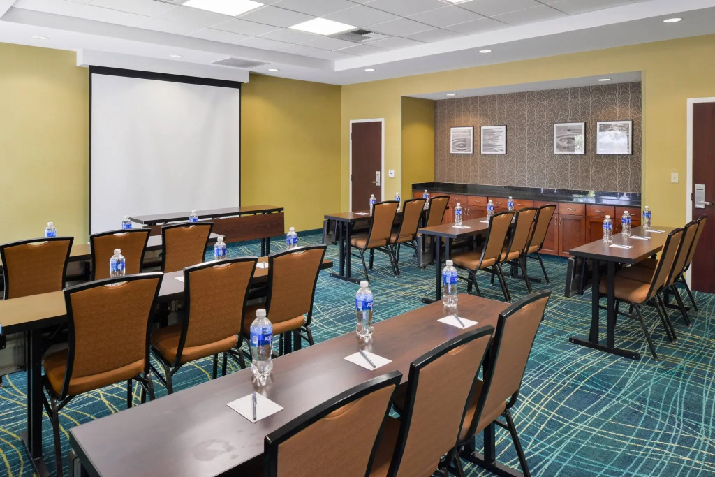 SpringHill Suites Fresno