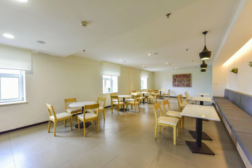 Hanting Hotel Xining Zhuanghe Road Exhibition Centre