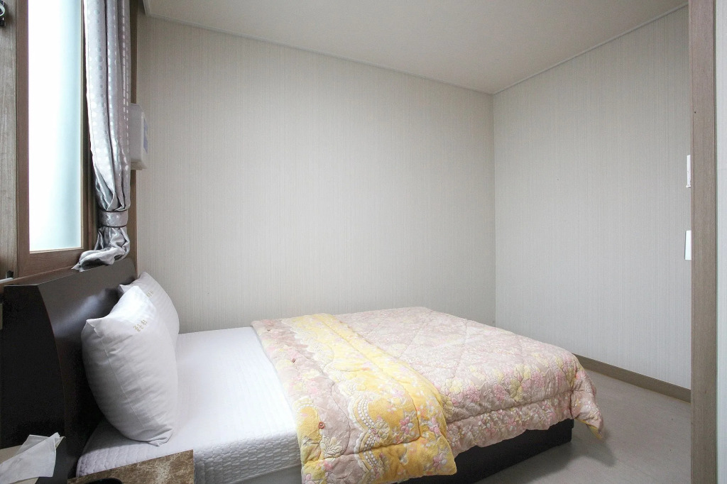 Golden Park Hotel