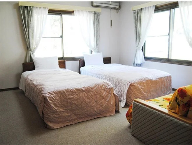 Nojiri Lake Side Hotel