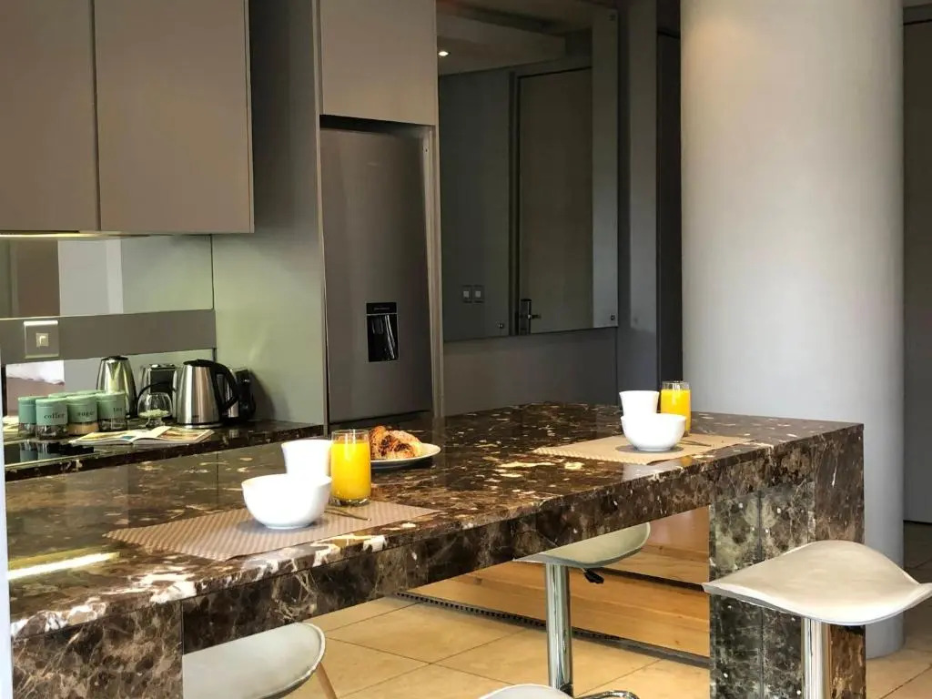 Joburg gem with a splash of chic & all the vibe!