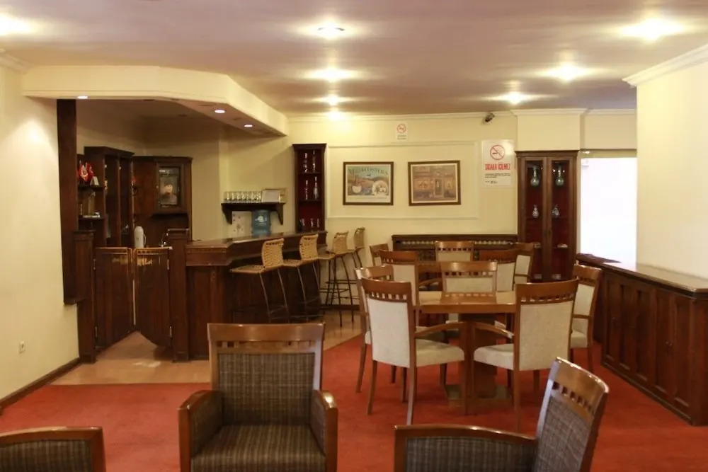 Segmen Hotel