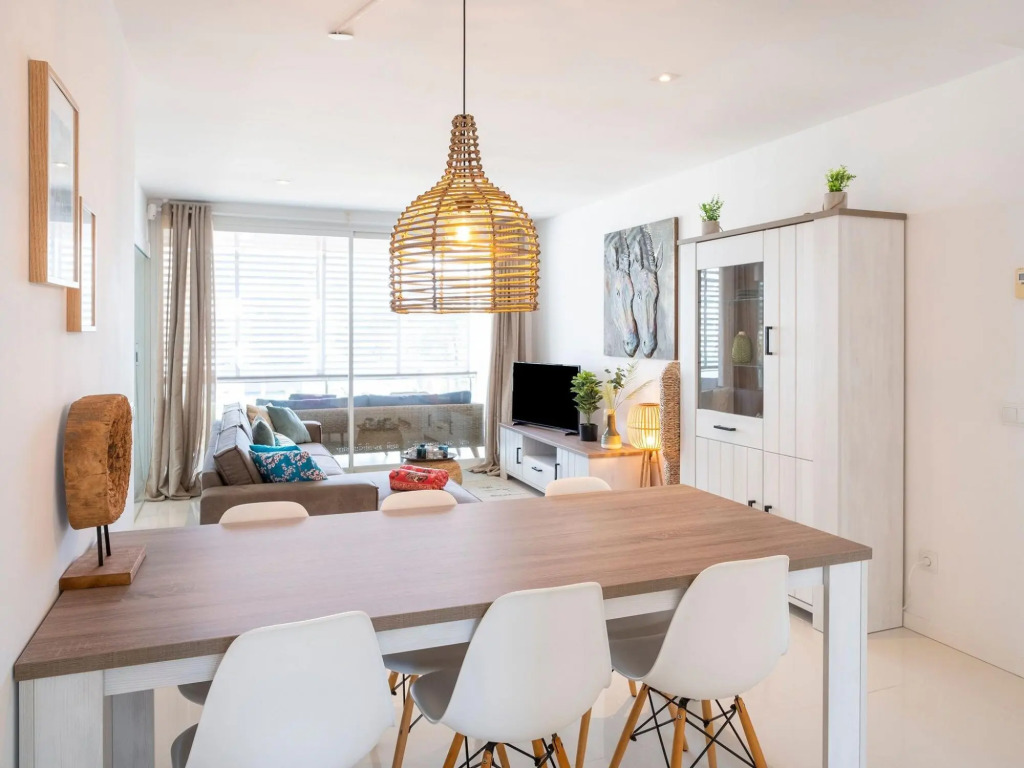 Charming Apartment in Ibiza-stad Near Seabeach