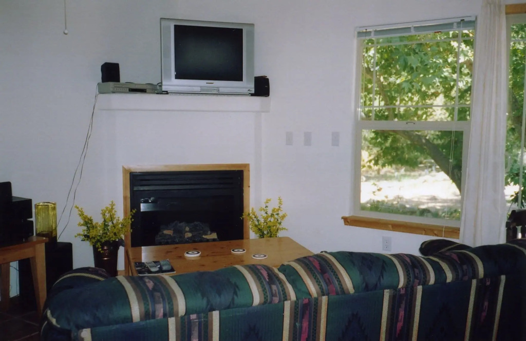 Sequoia Riverfront Cabins