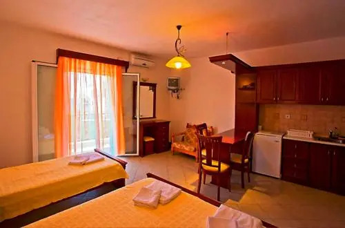 Sideris Lambros Rooms