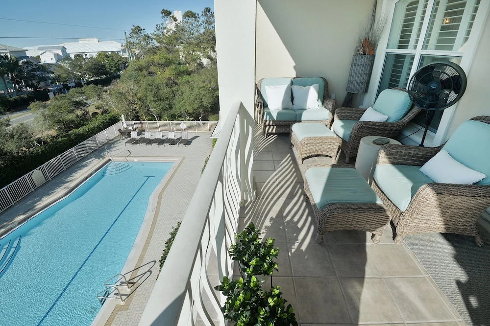 Summerwind With Ocean Views, Beach & Pool 3 Bedroom Condo