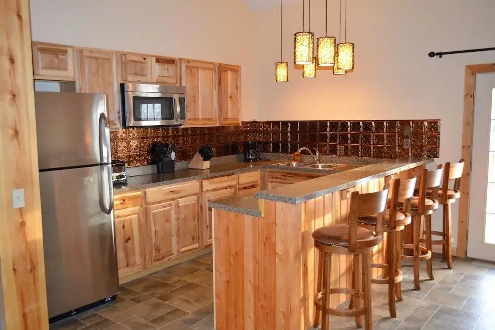 Crooked River Lodge