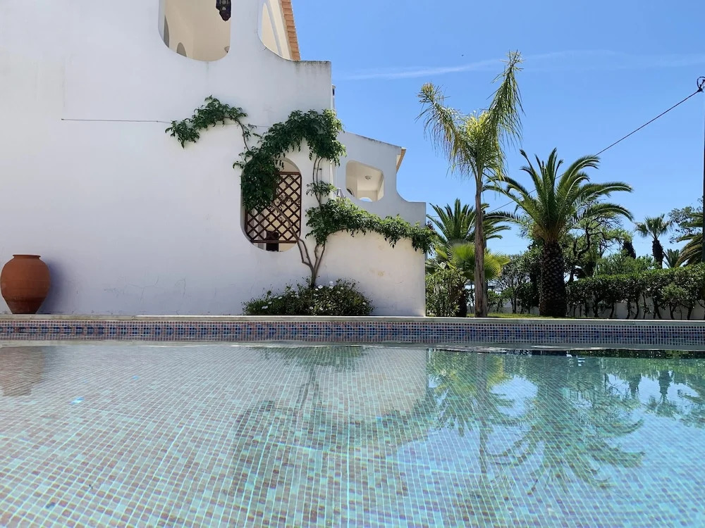 Apartment With 2 Bedrooms in Carvoeiro, With Shared Pool, Enclosed Garden and Wifi - 500 m From the Beach
