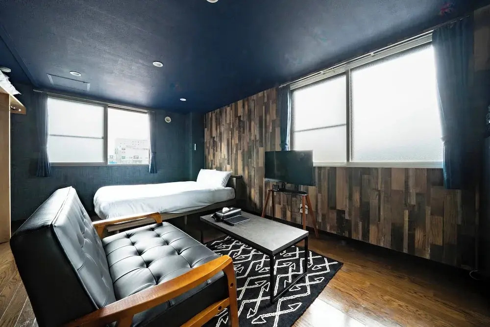 Silk Court 301