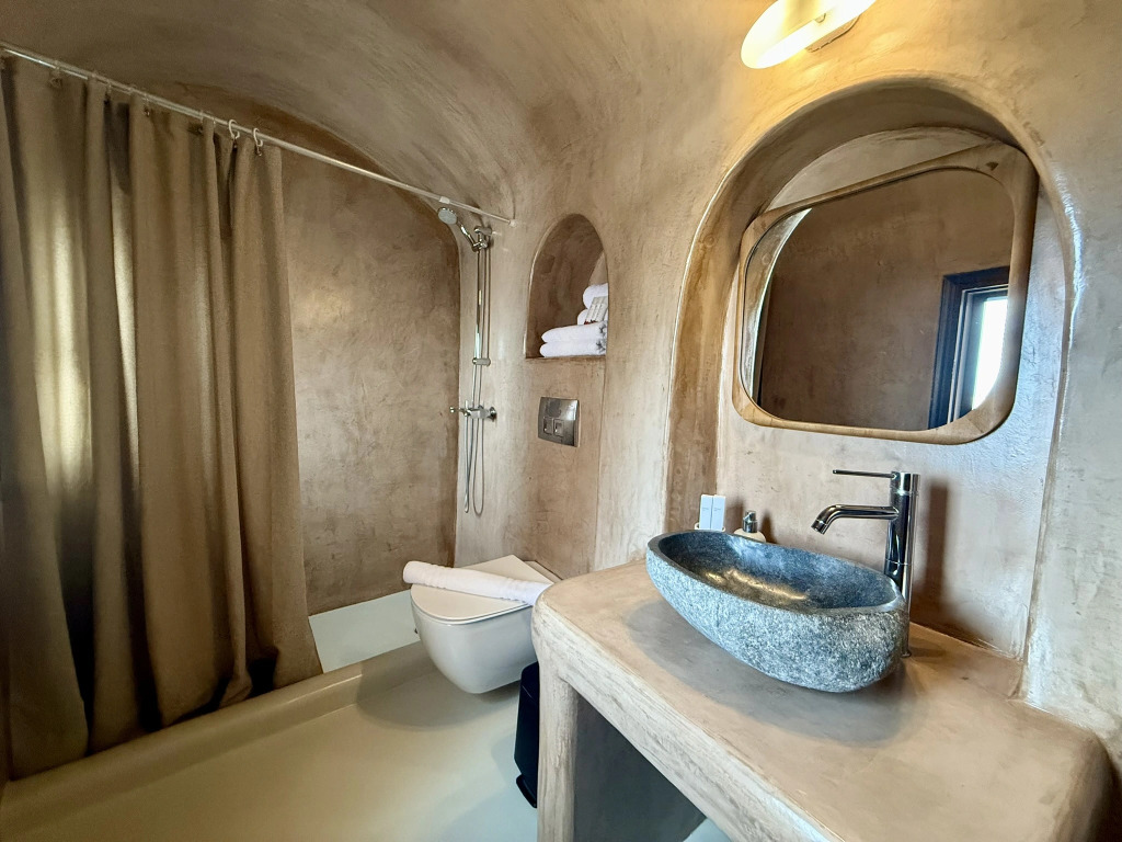 Elysian Santorini
