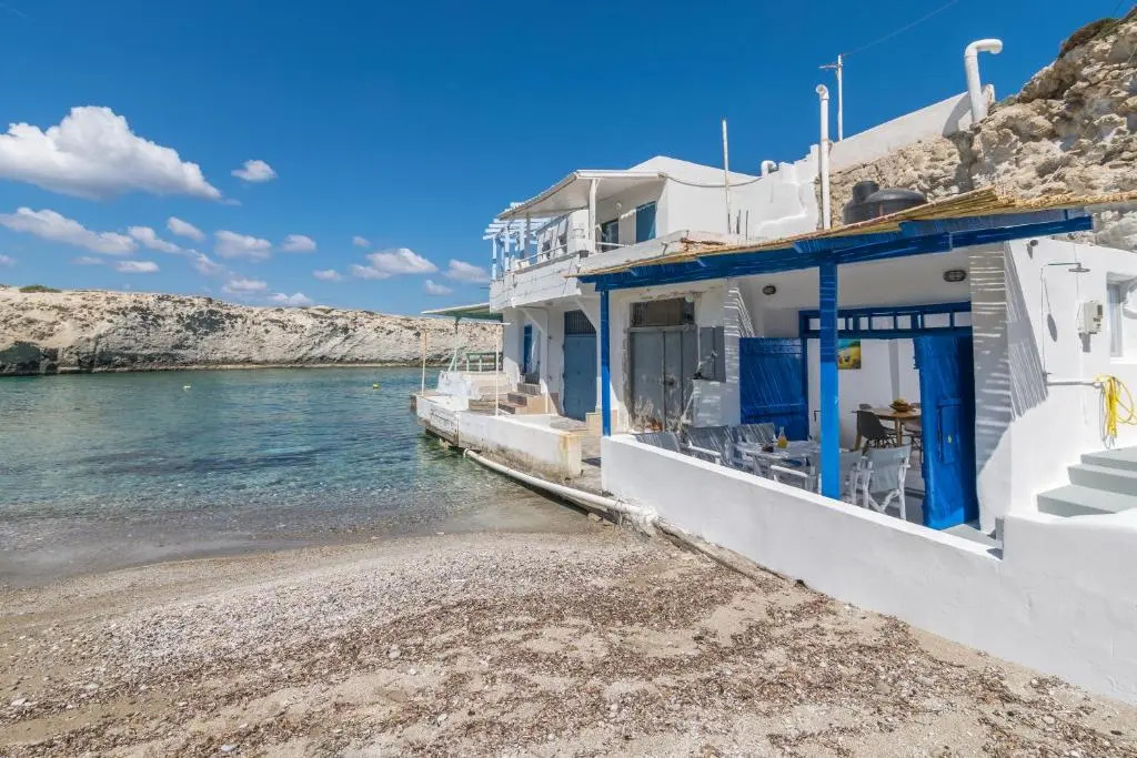 Almera Sea View Boat House