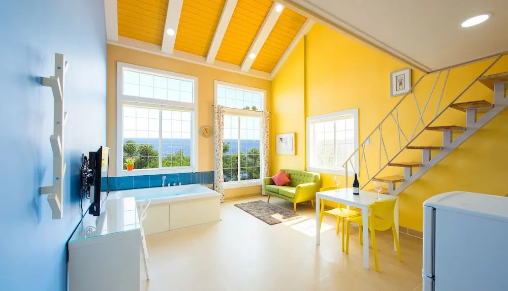 Lime Beach Pension