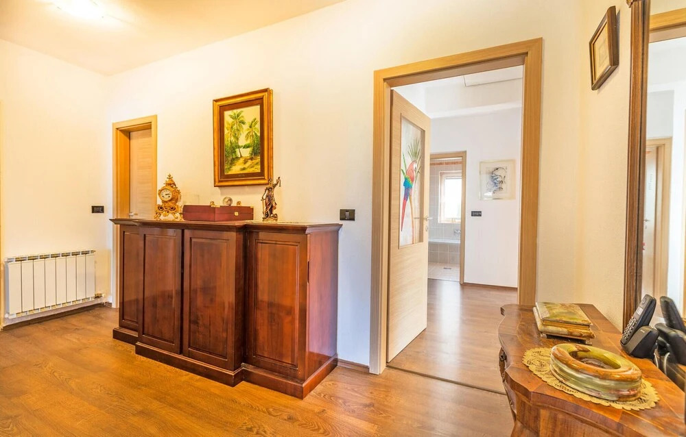 Awesome Home in Pobegi With 3 Bedrooms, Wifi and Outdoor Swimming Pool