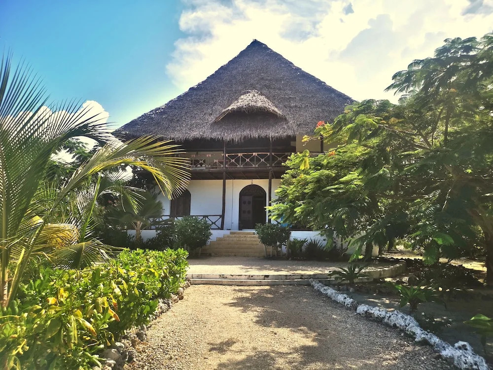 Moonshine Villa