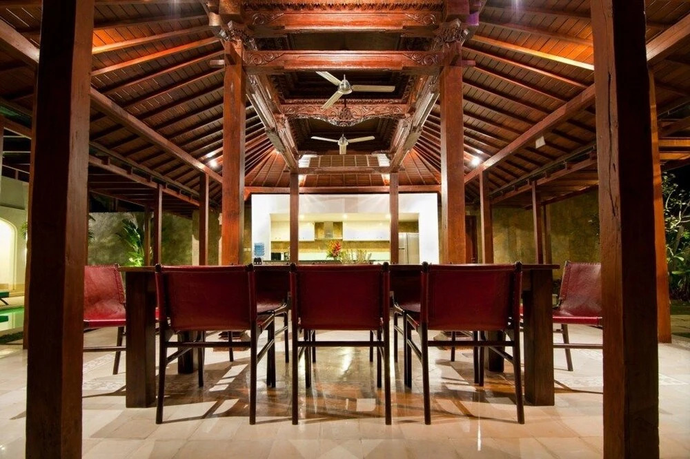 Villa Amalia Walk To Legian Beach