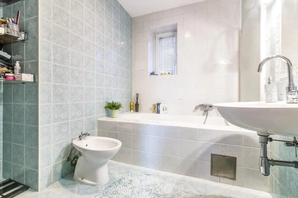 Modern City-Centre Penthouse with Spectacular Views / 135sqm