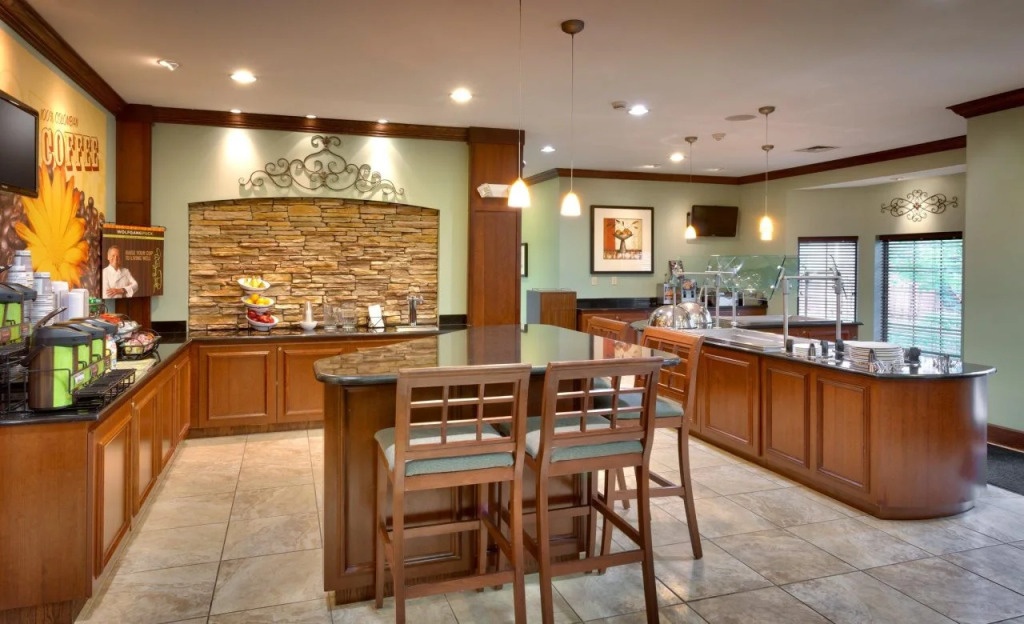 Staybridge Suites Omaha 80th and Dodge by IHG