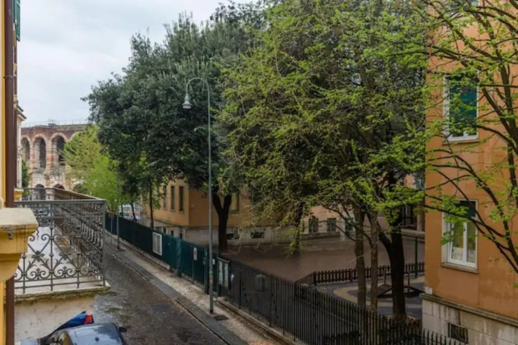 Comfortable Apartment behind the Arena di Verona