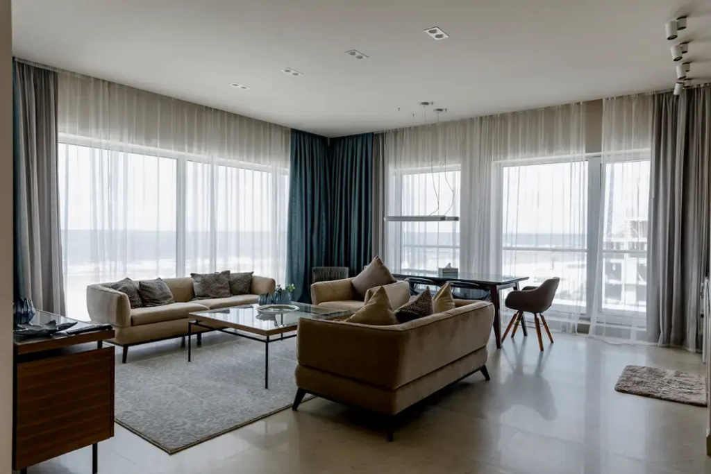 Sea Breeze Resort (Си Бриз Резорт)
