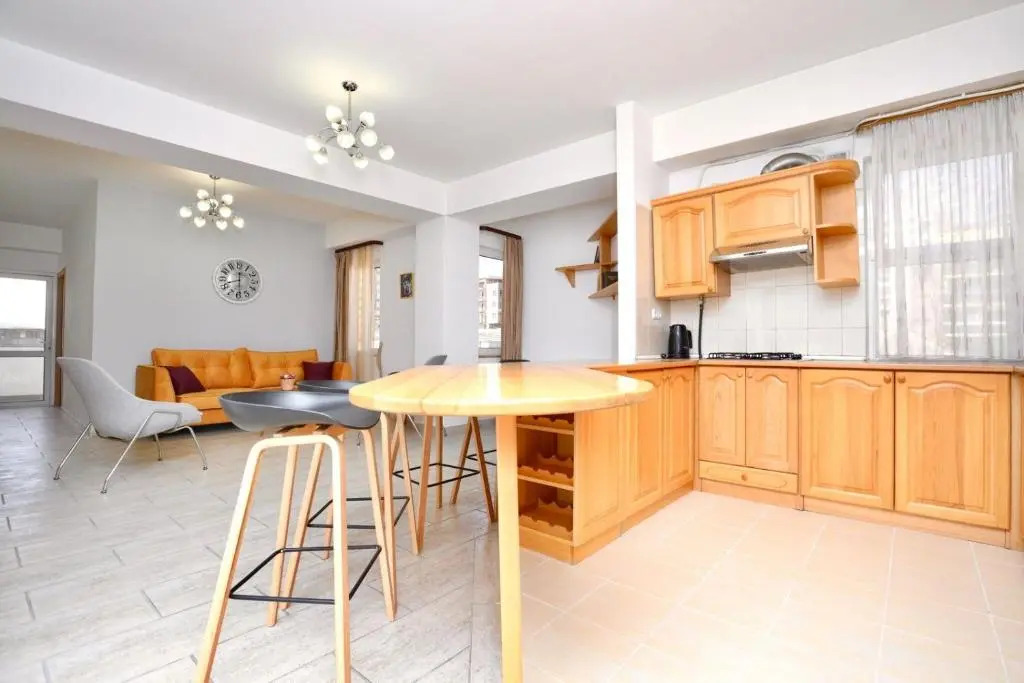 Stay Inn Apartments on Buzand 53-55 street