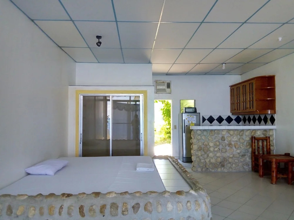 Sea View Open Sun 13