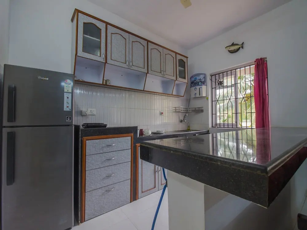 OYO 16979 Home Pool View 2 BHK Siolim