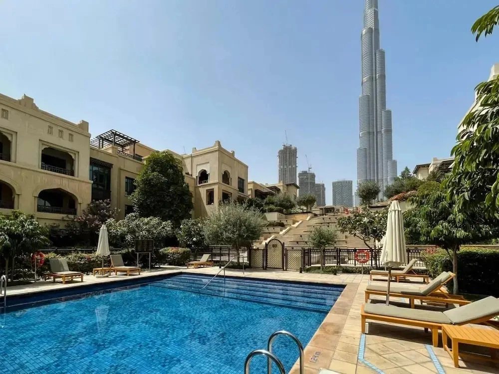 Silkhaus Arabian Vibes Souk al Bahar Access Pool
