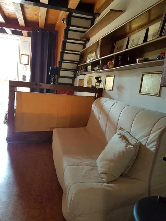Dora Baltea Monolocale primo piano Mansarda secondo piano