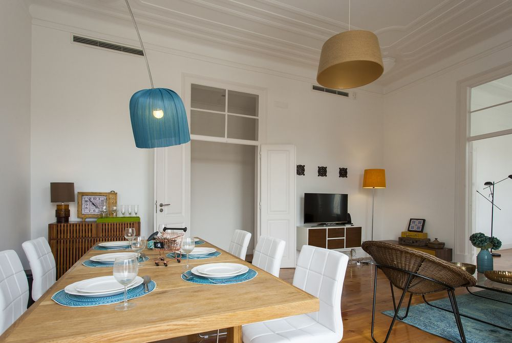 Rato Luxurious by Homing
