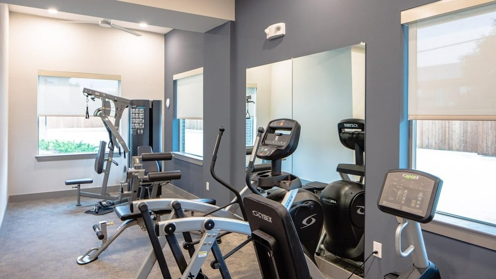 Landing Apartments near Dallas Medical District