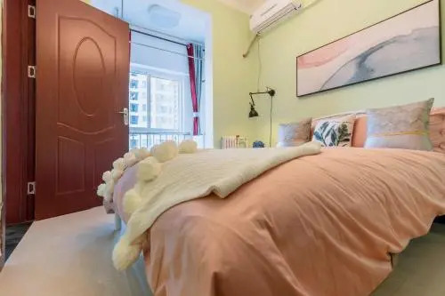 Xi'an Weiyang·Xi'an Railway Station· Locals Apartment 00171370