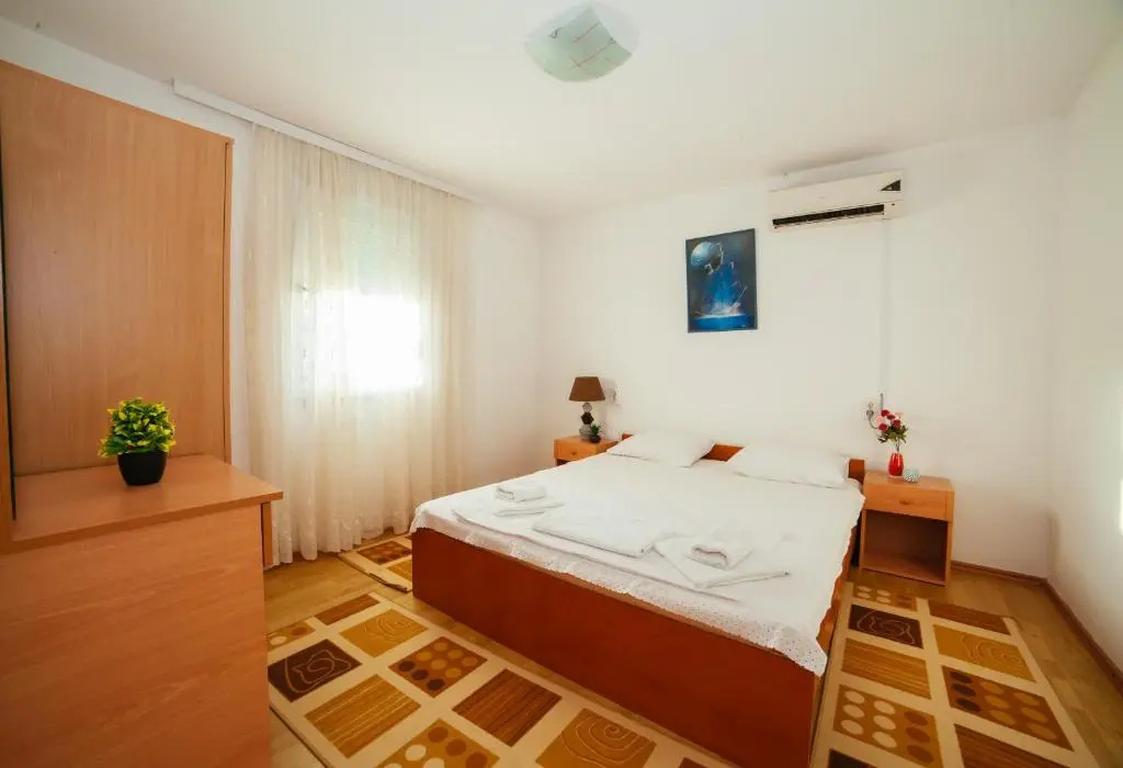 Apartments Paradise