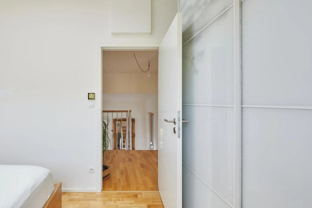 Spacious Loft in Žižkov by Prague Days