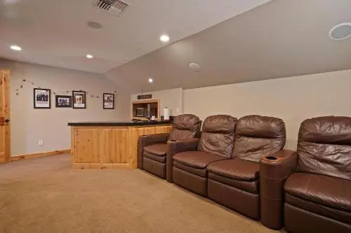 5 Vine Maple - Golf View - 6BR/6BA