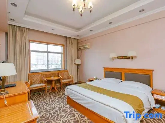 Heben Apartment (Wuyue Plaza)