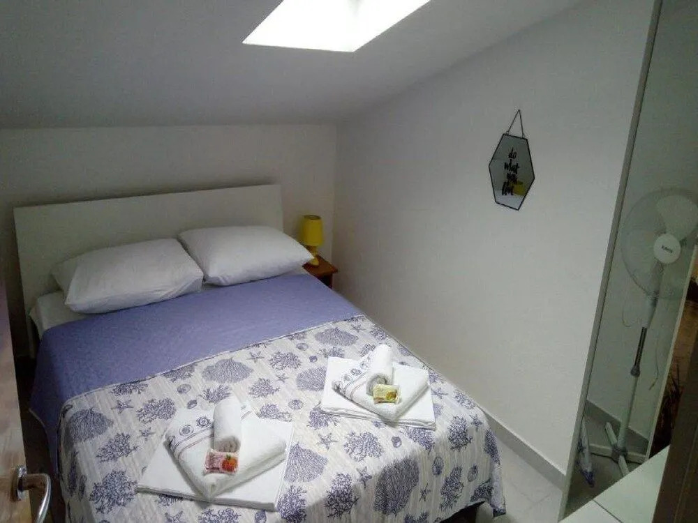 Apartment Sutalo with Hot Tub