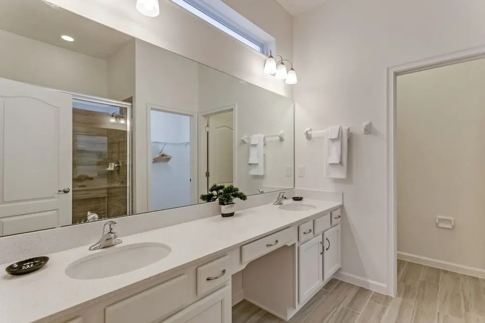 12 Bed 9.5 Bath In Solterra Resort Near Disney! 12 Bedroom Villa by RedAwning