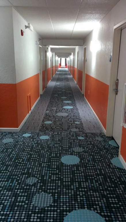 President Inn & Suites