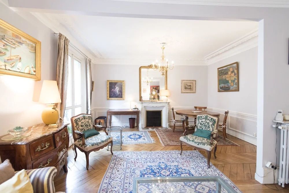 French-style Allure in Saint-Germain des Pres