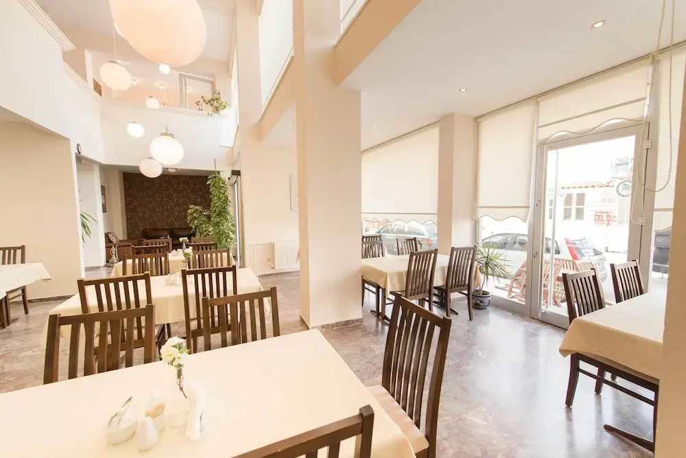 İleri Hotel & Apartments