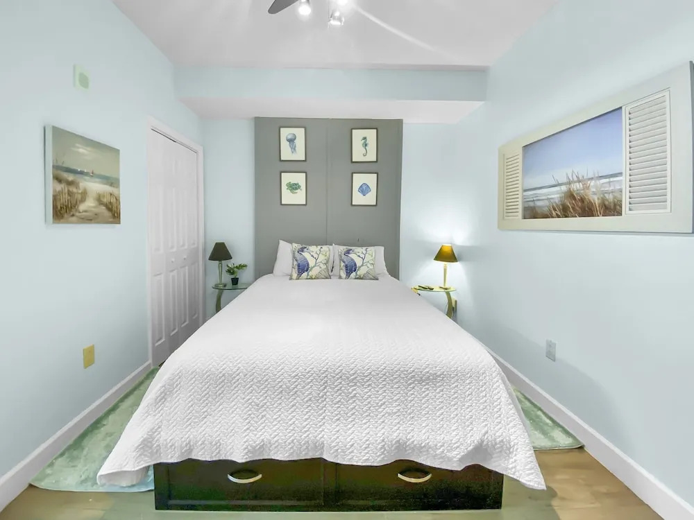 Tidewater #311 2 Bedroom Condo by RedAwning