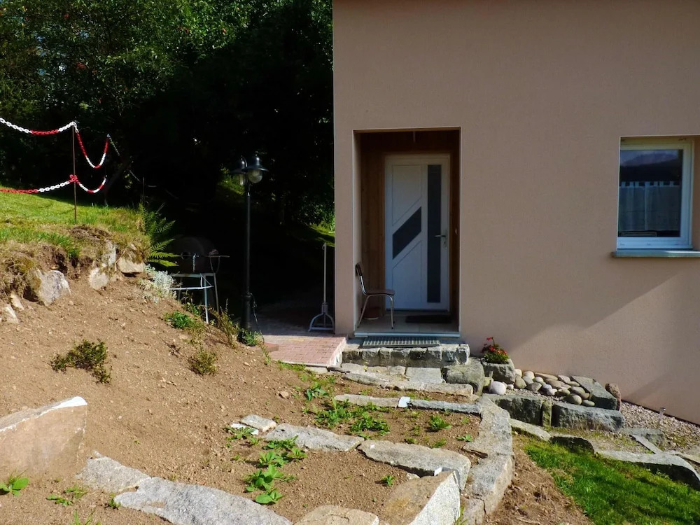House With 4 Bedrooms in Gérardmer, With Wonderful Lake View, Furnishe