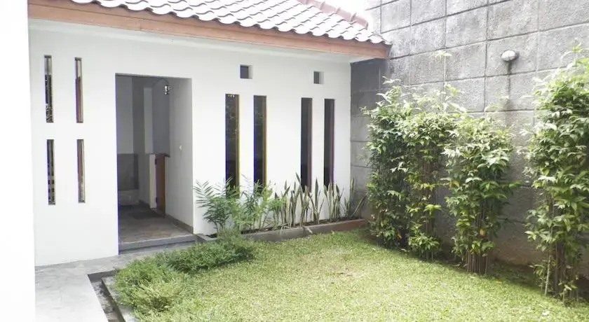 Setra Duta Guest House