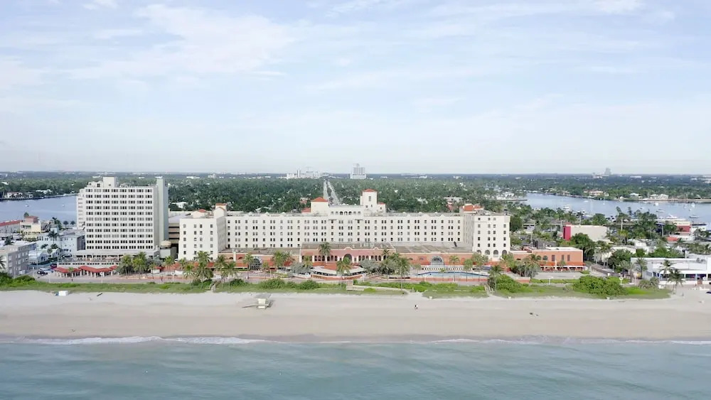 606 Apt Hollywood Beach