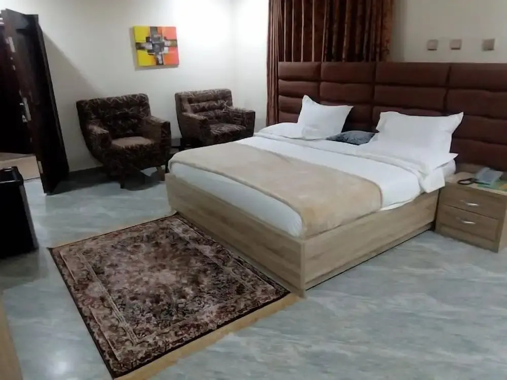 Muna Hotels