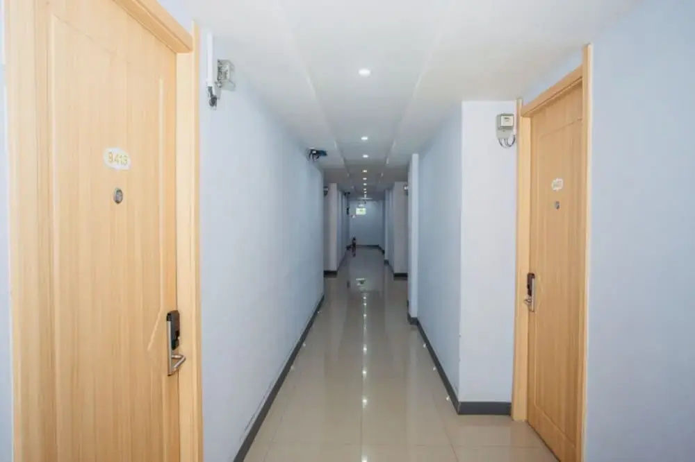 99 Hotel