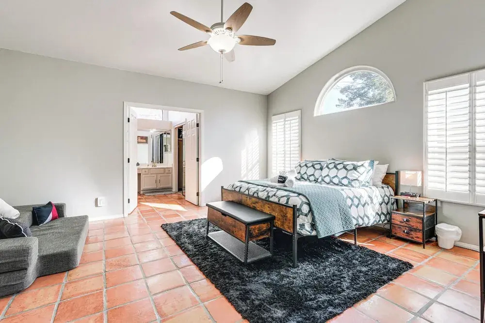 3 Mi to Dtwn: Home w/ Heated Pool in Gilbert