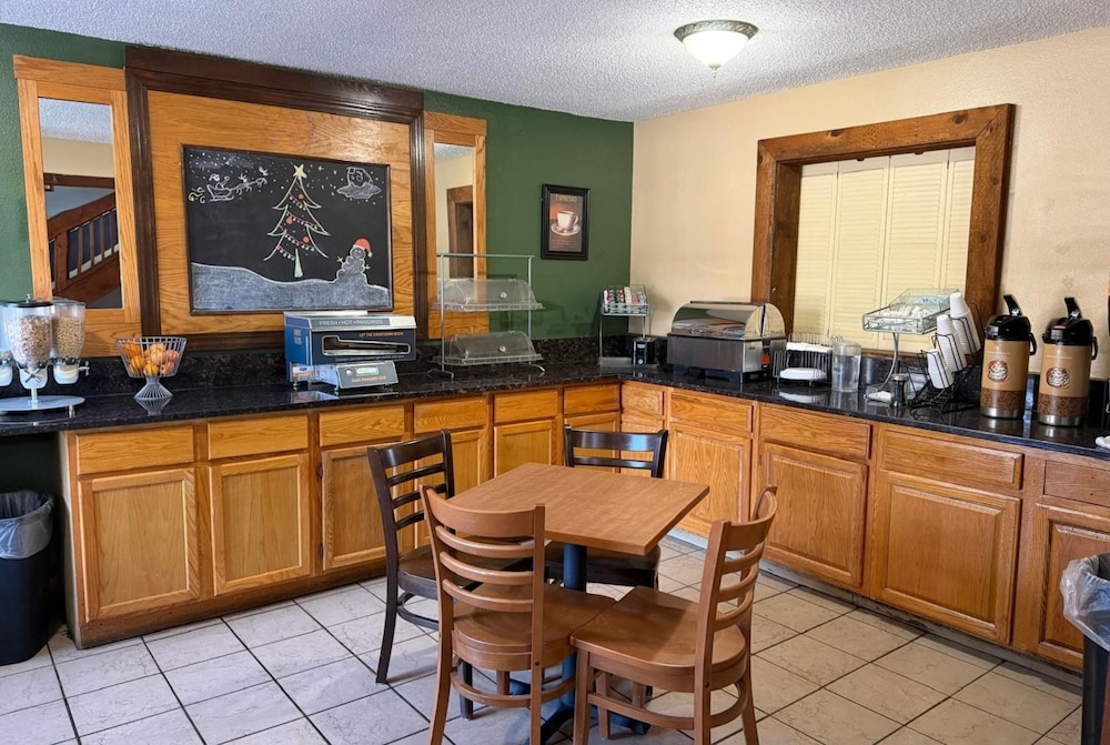 Coratel Plus Suites by Jasper Black River Falls