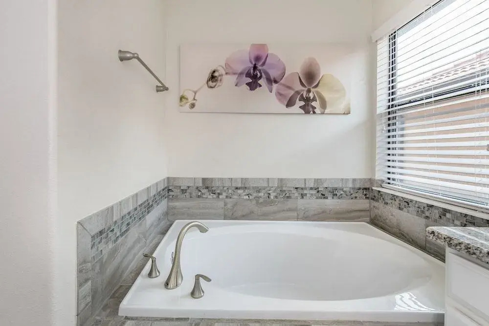 H5424 Ultimate 5 Bedroom 5 Bathroom Luxury Villa